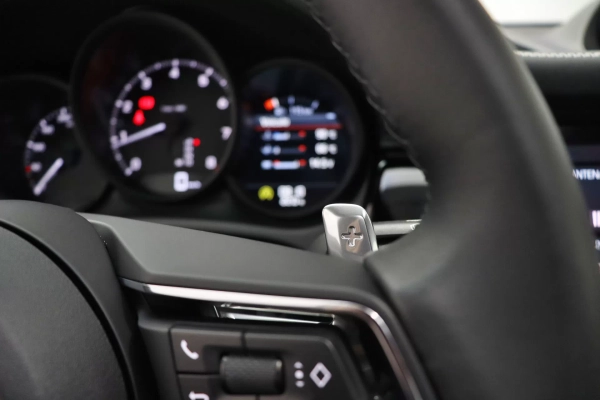 Foto do veiculo PORSCHE MACAN 