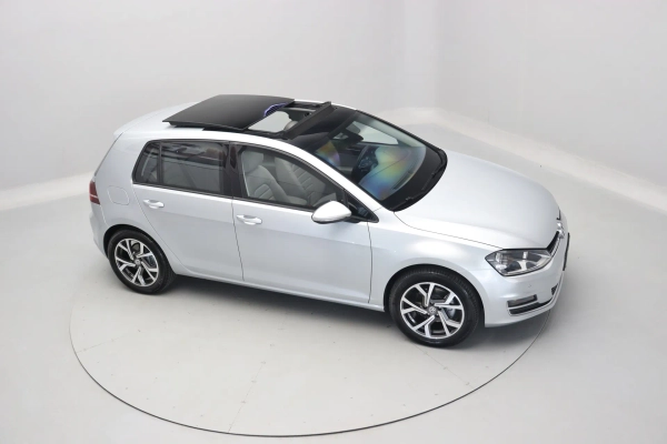 Foto do veiculo VOLKSWAGEN GOLF HIGHLINE TSI
