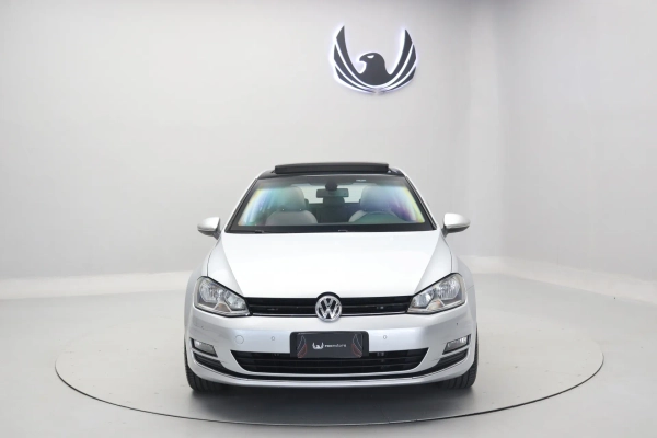 Foto do veiculo VOLKSWAGEN GOLF HIGHLINE TSI