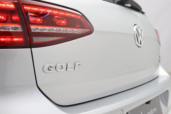 Foto do veiculo VOLKSWAGEN GOLF HIGHLINE TSI