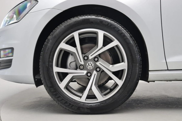 Foto do veiculo VOLKSWAGEN GOLF HIGHLINE TSI