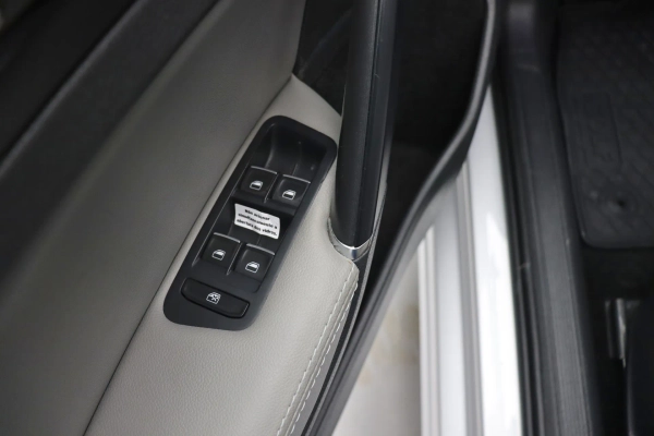 Foto do veiculo VOLKSWAGEN GOLF HIGHLINE TSI
