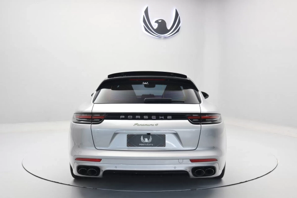 Foto do veiculo PORSCHE PANAMERA 4 E-HYBRID SPORT TURISMO