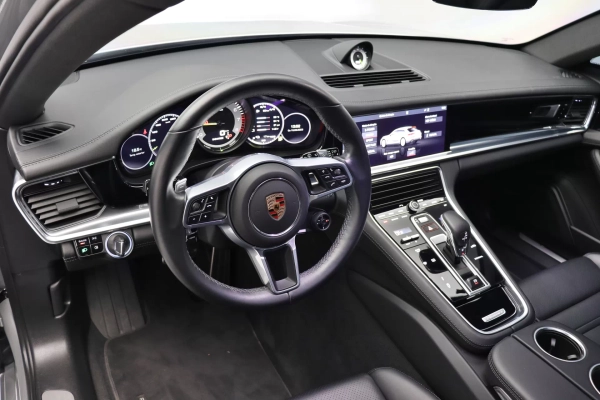 Foto do veiculo PORSCHE PANAMERA 4 E-HYBRID SPORT TURISMO