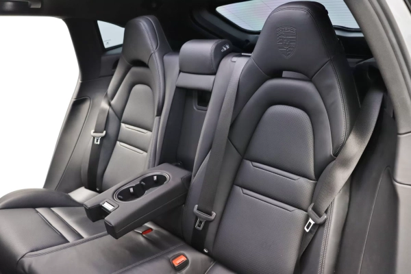 Foto do veiculo PORSCHE PANAMERA 4 E-HYBRID SPORT TURISMO