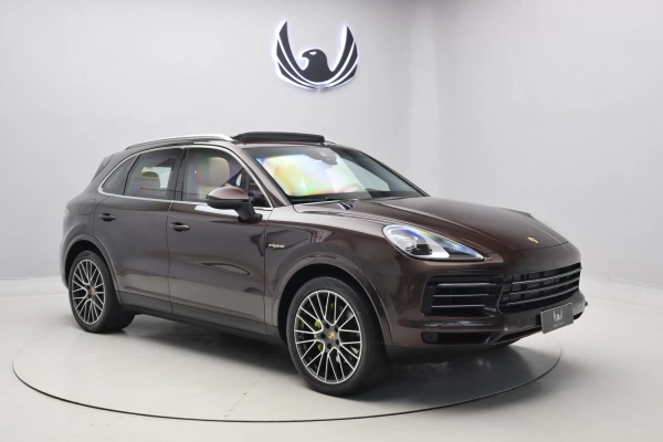 Foto do veiculo PORSCHE CAYENNE E-Hybrid