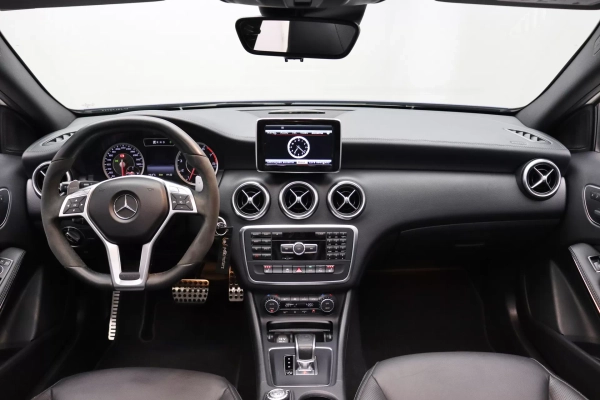 Foto do veiculo MERCEDES-BENZ A 45 AMG