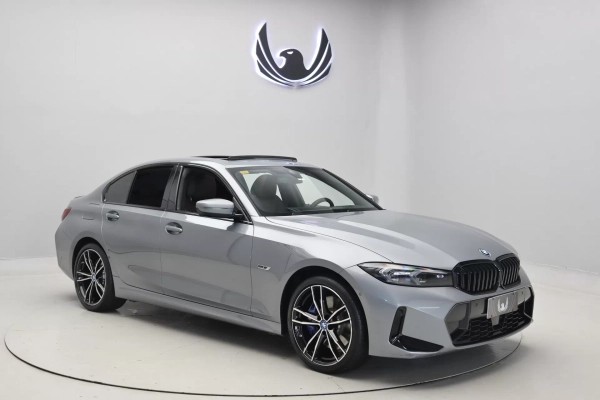 Foto do veiculo BMW 330E M SPORT
