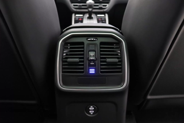 Foto do veiculo PORSCHE MACAN GTS