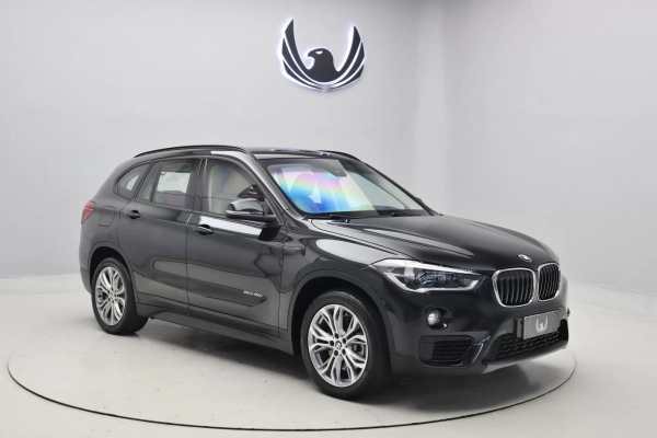Foto do veiculo BMW X1 sDrive20i