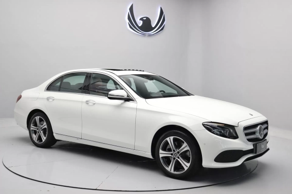 Foto do veiculo MERCEDES-BENZ E 250 Avantgarde