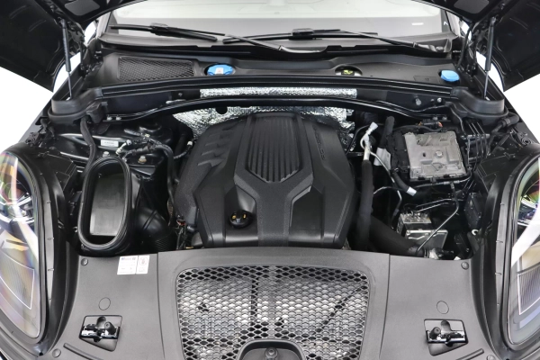 Foto do veiculo PORSCHE MACAN