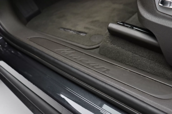 Foto do veiculo PORSCHE MACAN