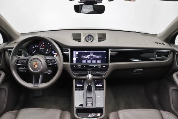 Foto do veiculo PORSCHE MACAN