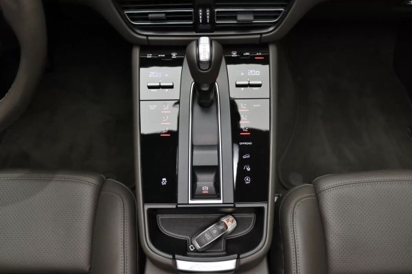 Foto do veiculo PORSCHE MACAN