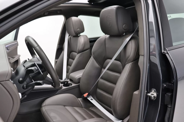 Foto do veiculo PORSCHE MACAN