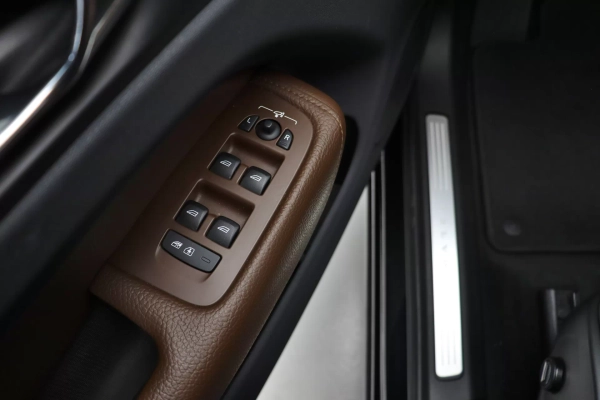 Foto do veiculo VOLVO XC60 T5 MOMENTUM AWD