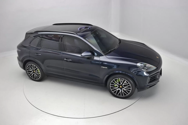 Foto do veiculo PORSCHE CAYENNE E-HYBRID