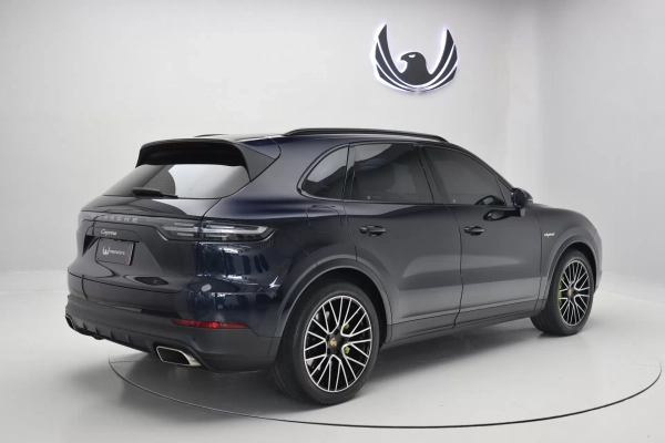 Foto do veiculo PORSCHE CAYENNE E-HYBRID
