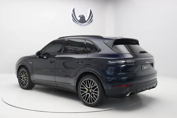 Foto do veiculo PORSCHE CAYENNE E-HYBRID