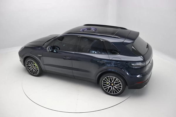 Foto do veiculo PORSCHE CAYENNE E-HYBRID