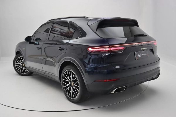 Foto do veiculo PORSCHE CAYENNE E-HYBRID