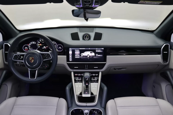 Foto do veiculo PORSCHE CAYENNE E-HYBRID