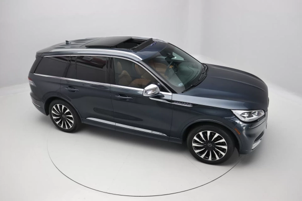 Foto do veiculo LINCOLN AVIATOR HYBRID AWD | 6 LUGARES