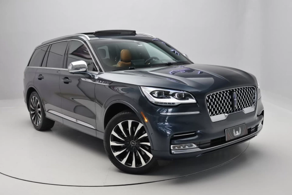 Foto do veiculo LINCOLN AVIATOR HYBRID AWD | 6 LUGARES