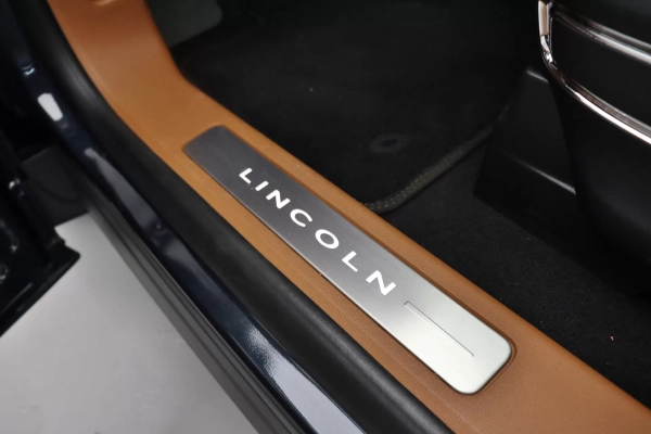 Foto do veiculo LINCOLN AVIATOR HYBRID AWD | 6 LUGARES