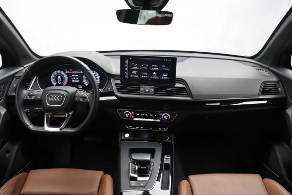 Foto do veiculo AUDI Q5 SPORTBACK S-LINE BLACK