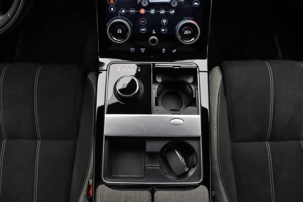 Foto do veiculo LAND ROVER RANGE ROVER VELAR P300 S R-DYNAMIC