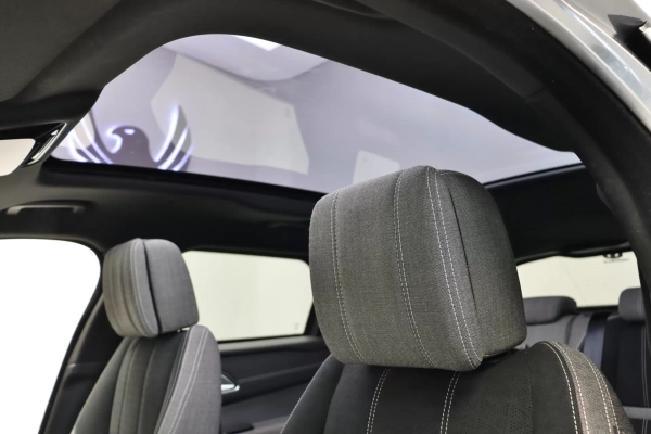 Foto do veiculo LAND ROVER RANGE ROVER VELAR P300 S R-DYNAMIC