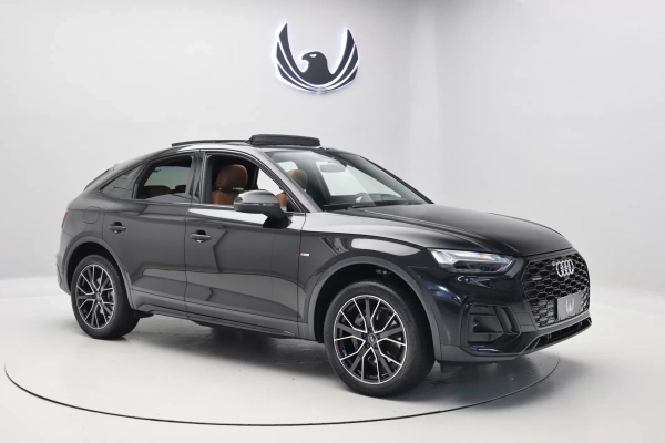 Foto do veiculo AUDI Q5 Sportback S-Line Black