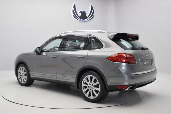 Foto do veiculo PORSCHE CAYENNE V6