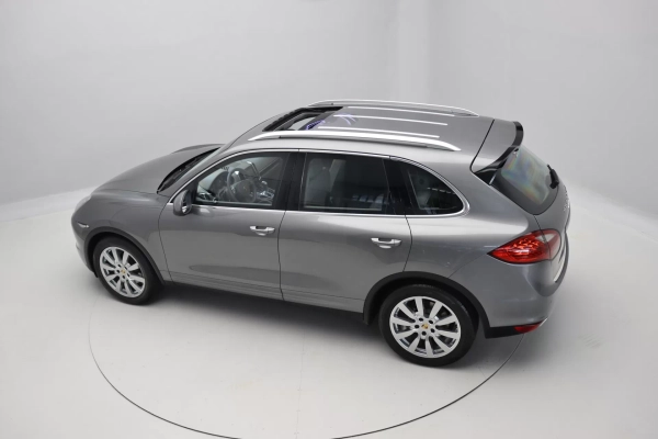 Foto do veiculo PORSCHE CAYENNE V6