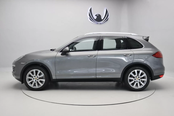 Foto do veiculo PORSCHE CAYENNE V6