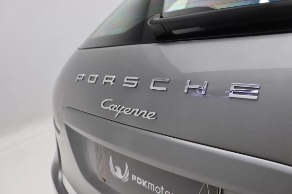 Foto do veiculo PORSCHE CAYENNE V6