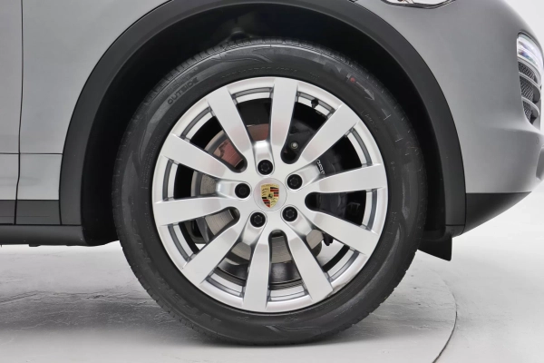 Foto do veiculo PORSCHE CAYENNE V6