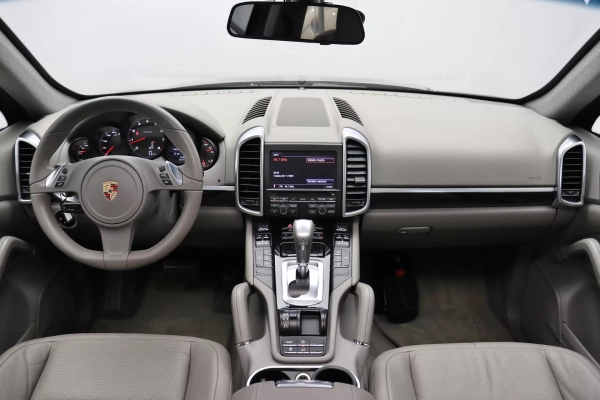 Foto do veiculo PORSCHE CAYENNE V6