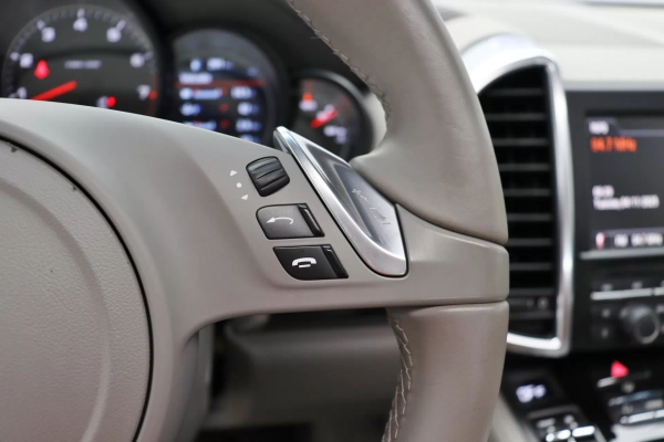 Foto do veiculo PORSCHE CAYENNE V6