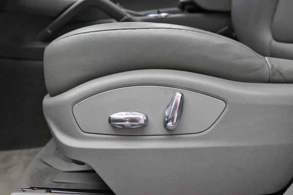 Foto do veiculo PORSCHE CAYENNE V6