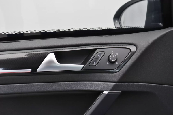 Foto do veiculo VOLKSWAGEN GOLF GTI