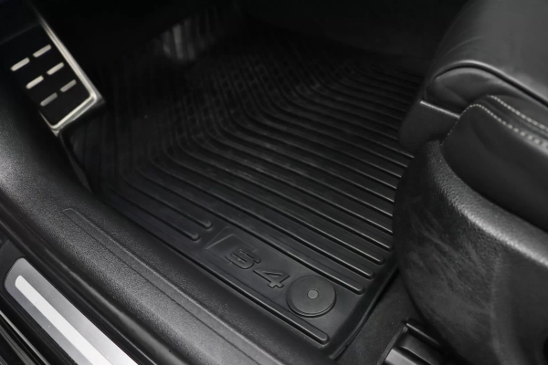 Foto do veiculo AUDI S4