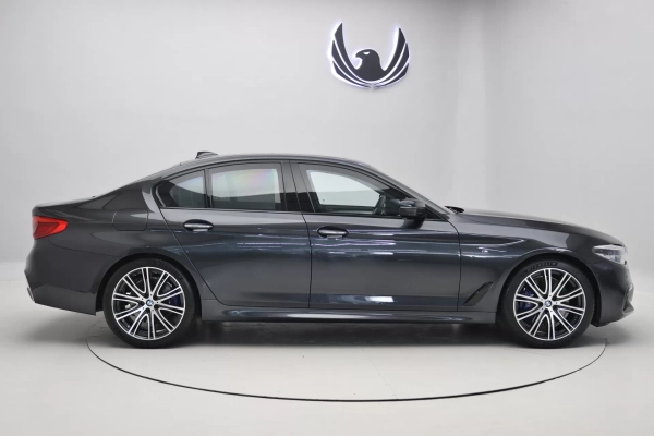 Foto do veiculo BMW 540I M SPORT