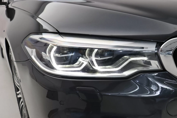 Foto do veiculo BMW 540I M SPORT