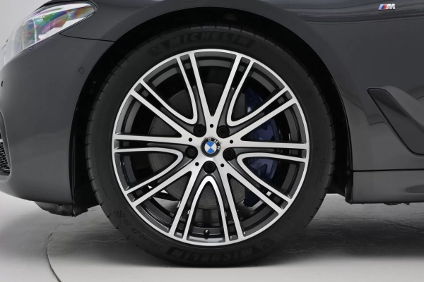 Foto do veiculo BMW 540I M SPORT