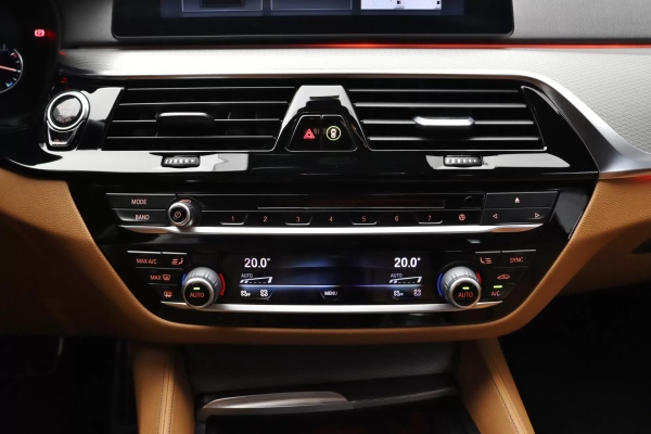 Foto do veiculo BMW 540I M SPORT