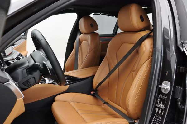 Foto do veiculo BMW 540I M SPORT