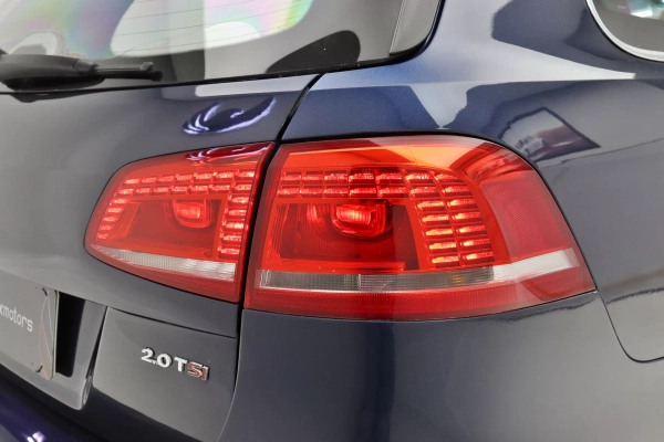 Foto do veiculo VOLKSWAGEN PASSAT VARIANT